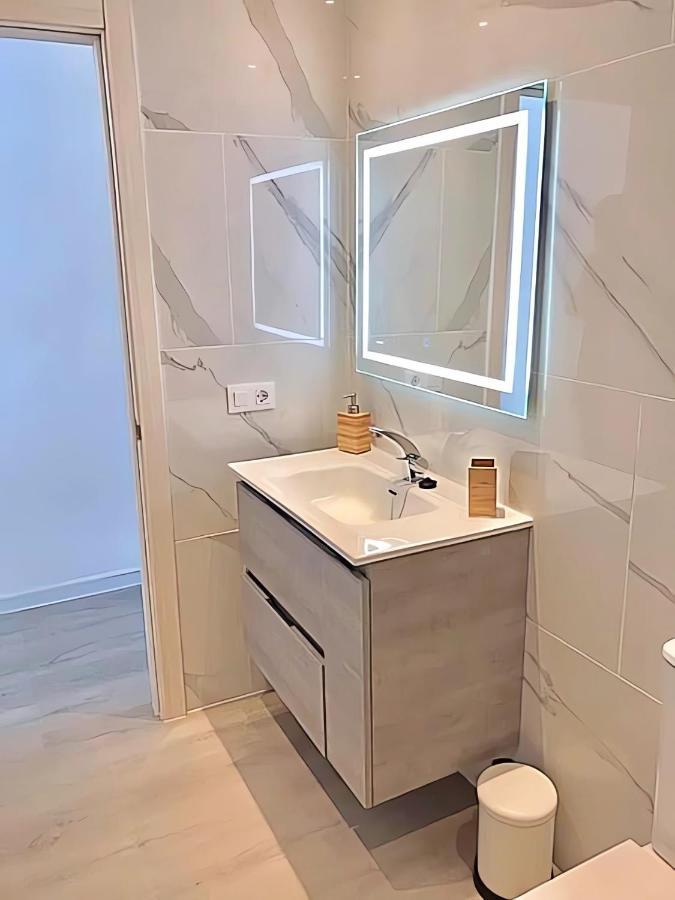 2 Bedroom Atlantic View Apartment Puerto del Carmen  Eksteriør billede